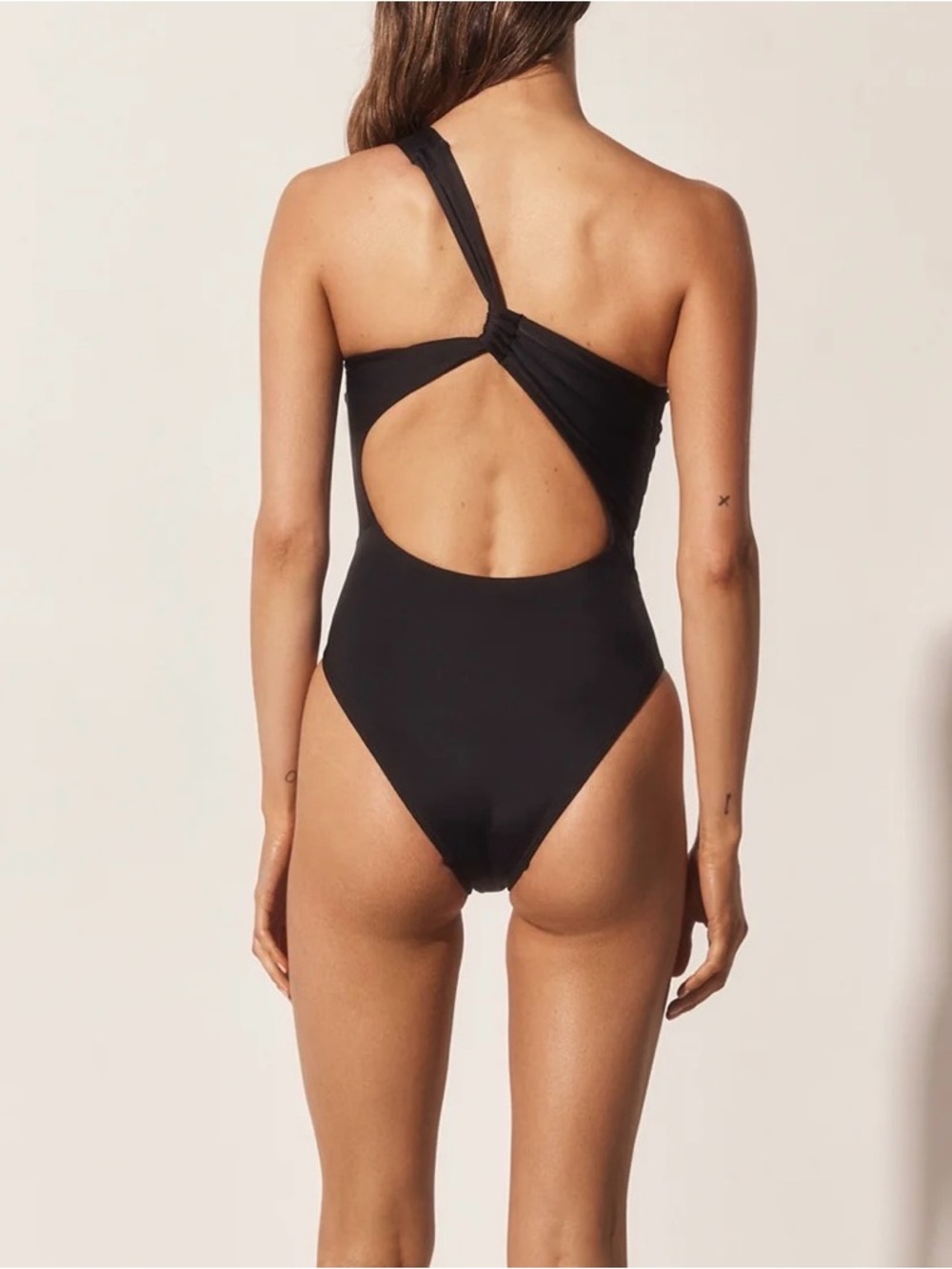 Formandfold the tilt black one piece swimsuit